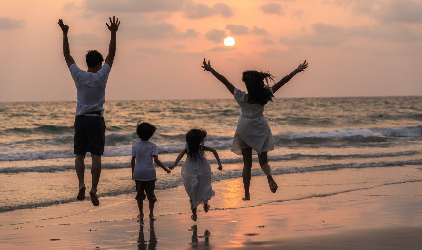 🌞 Best Family Holidays 2025: Stress-Free Escapes for Busy Professionals & Parents